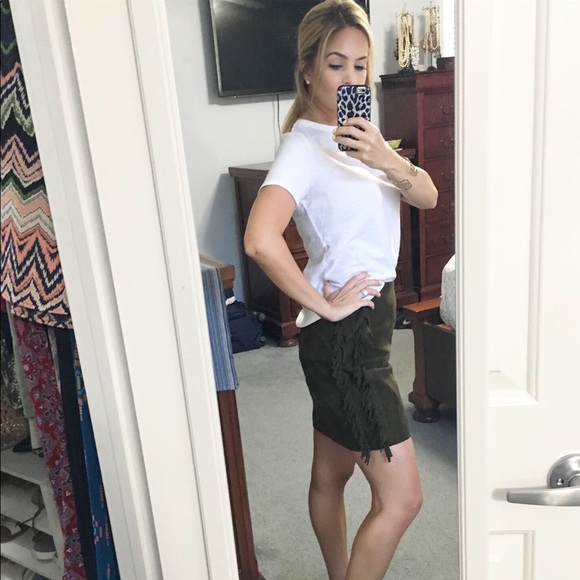 Genuine leather/suede fringe “mini” skirt - Picture 5 of 5